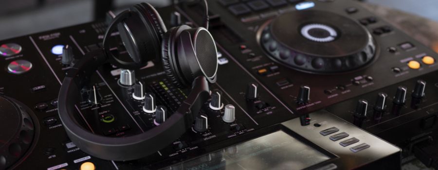 DJS PARA BODAS Y EVENTOS